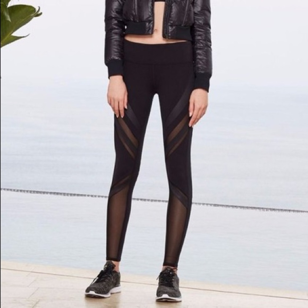 NEW Alo Yoga High Waist Epic Leggings - Medium